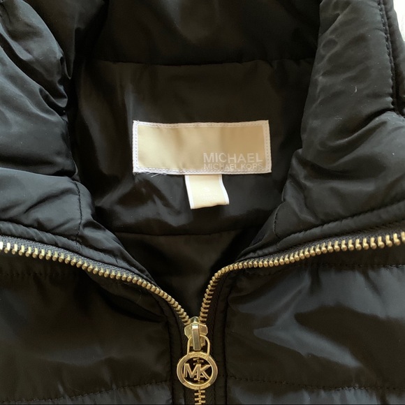 MICHAEL Michael Kors Quilted Vest - Picture 2 of 4